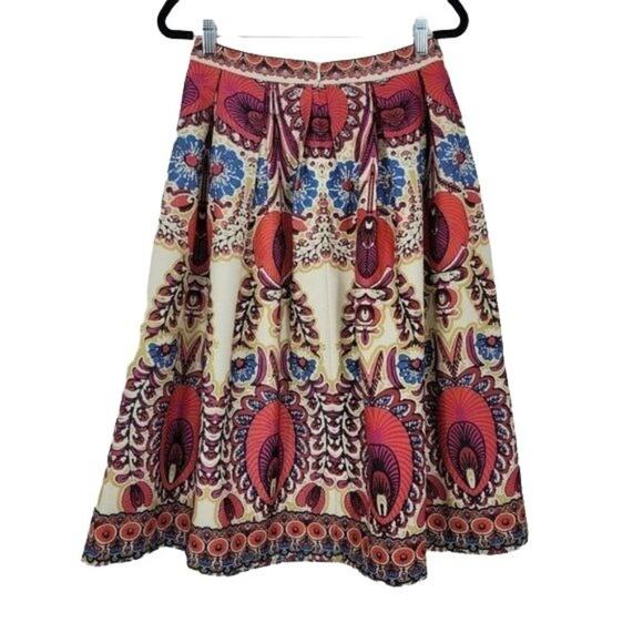 Champagne Strawberry Printed 50's Inspired Pleated Knee Length Skirt Size Small - Picture 4 of 4